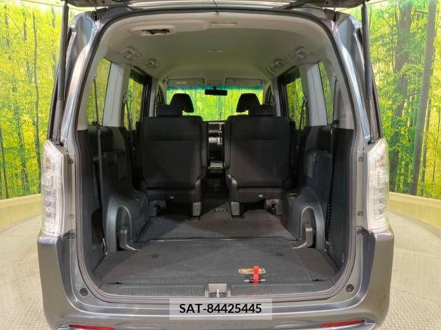 Honda e 2012-10 379319-12