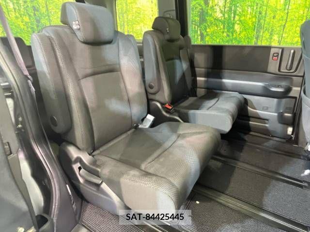 Honda e 2012-10 379319-10