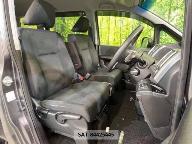 Honda e 2012-10 379319-9