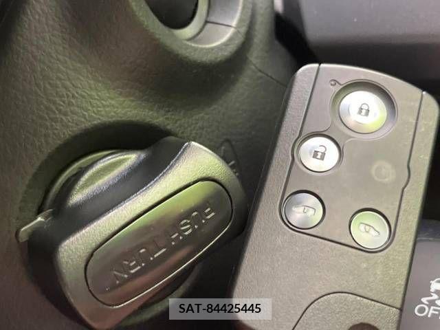 Honda e 2012-10 379319-8