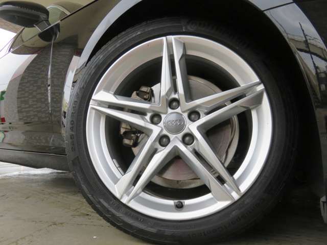 Audi A4 2019-12 11575-17