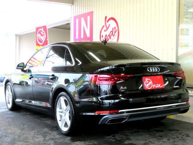 Audi A4 2019-12 11575-1