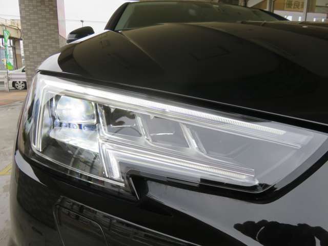 Audi A4 2019-12 11575-16