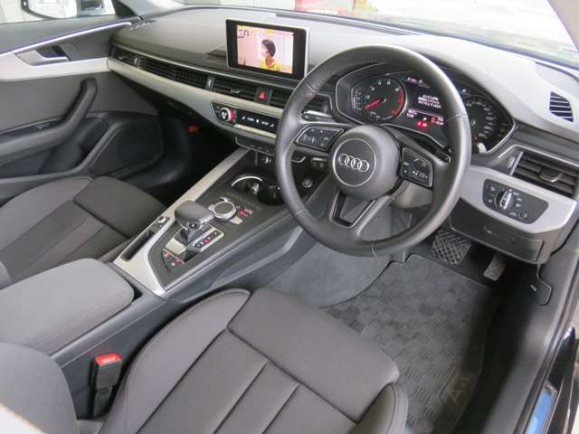 Audi A4 2019-12 11575-6