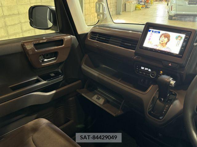 Honda N BOX 2019-08 347847-27