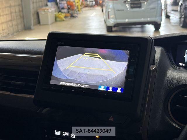 Honda N BOX 2019-08 347847-26