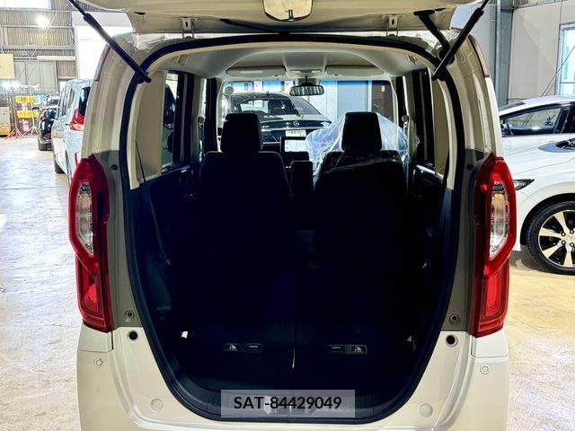 Honda N BOX 2019-08 347847-12
