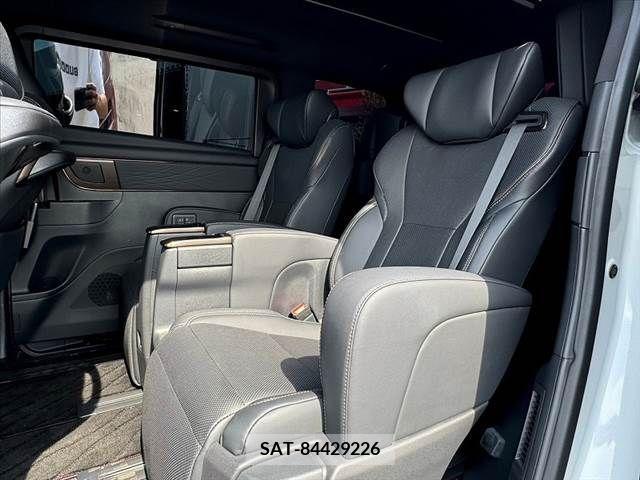 Toyota ALPHARD 2023-09 343342-17