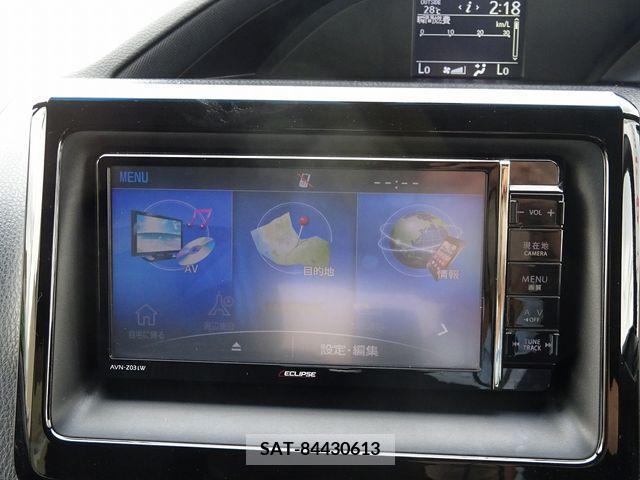 Toyota VOXY 2015-10 337623-20