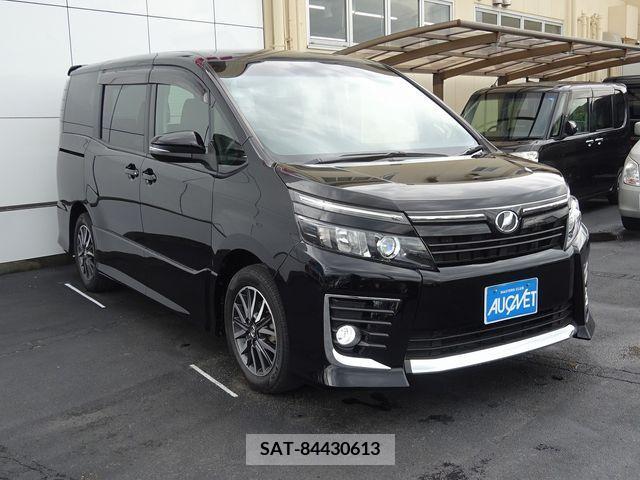 Toyota VOXY 2015-10 337623-2