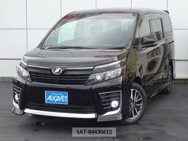 Toyota VOXY 2015-10 337623-0