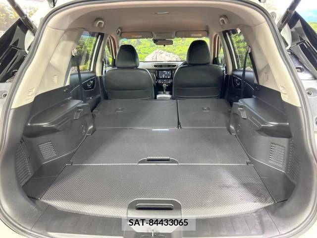Nissan X-TRAIL 2016-12 214273-14