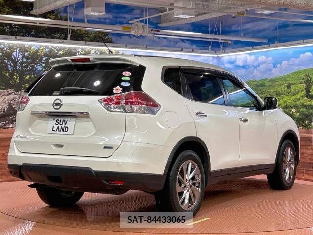 Nissan X-TRAIL 2016-12 214273-11