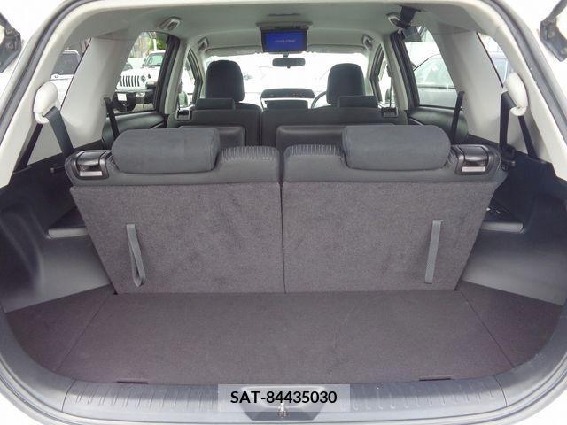Toyota PRIUS ALPHA 2015-07 378941-7