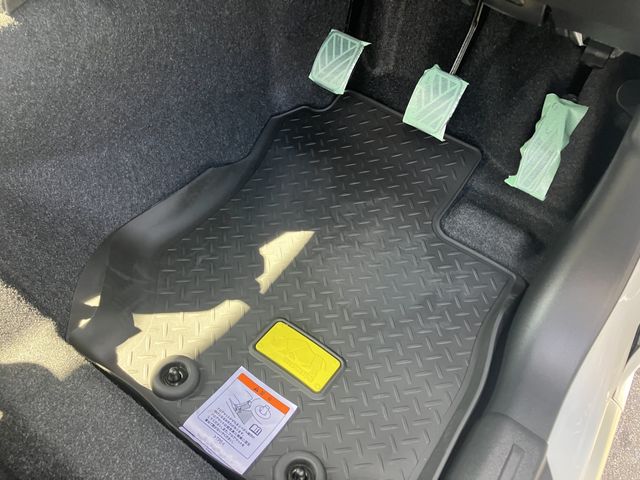 Suzuki JIMNY 2023-10 12929-11