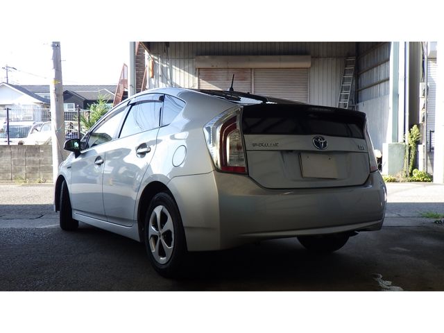 Toyota PRIUS 2012-08 6070-2