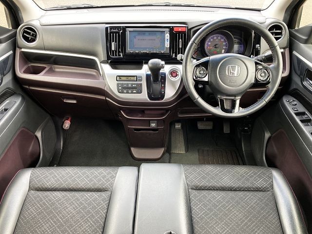 Honda N-WGN 2015-04 3109-1