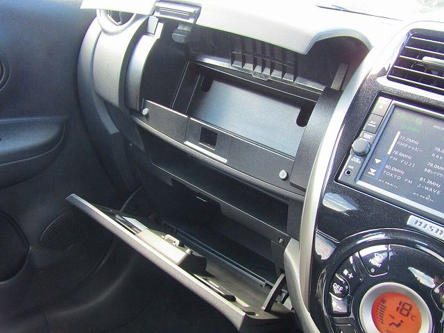 Nissan MARCH 2018-10 23750-20