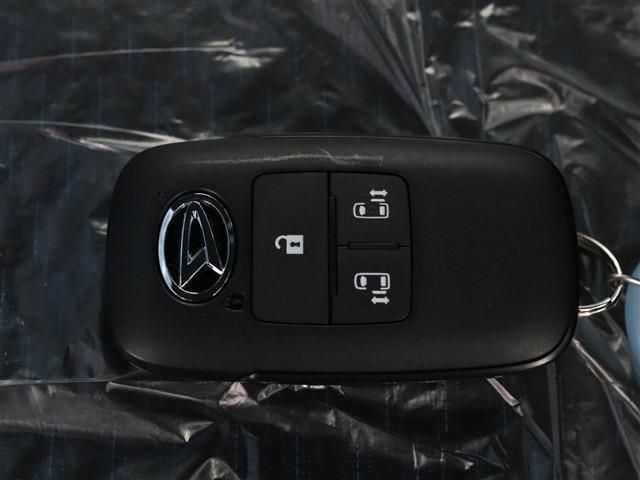 Daihatsu TANTO CUSTOM 2023-02 195811-17