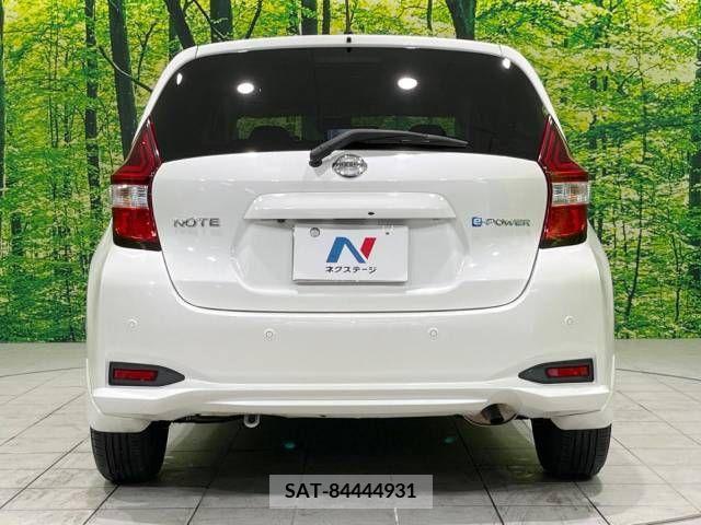 Nissan NOTE 2017-01 378574-15