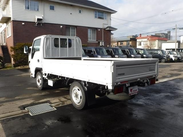 Mazda TITAN 2019-02 17761-6