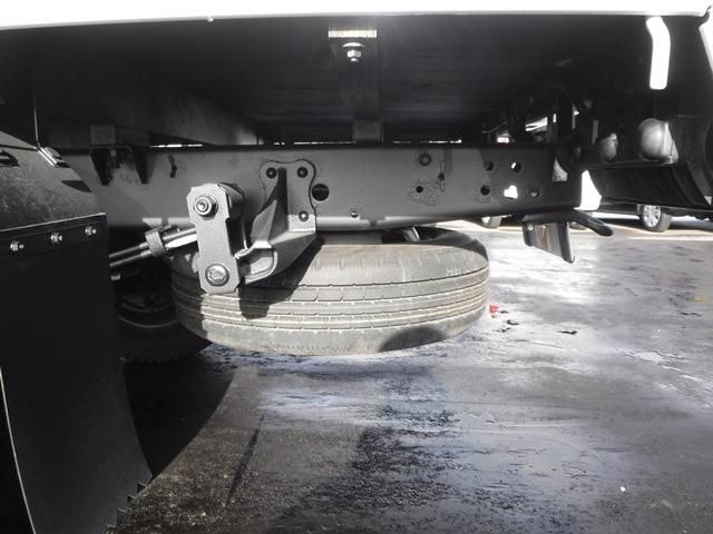 Mazda TITAN 2019-02 17761-12