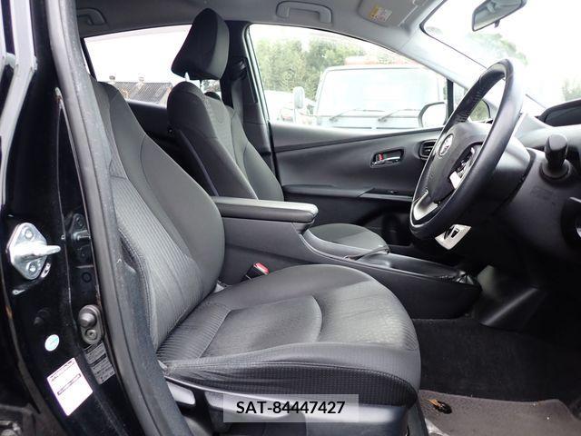 Toyota PRIUS 2016-11 227177-6