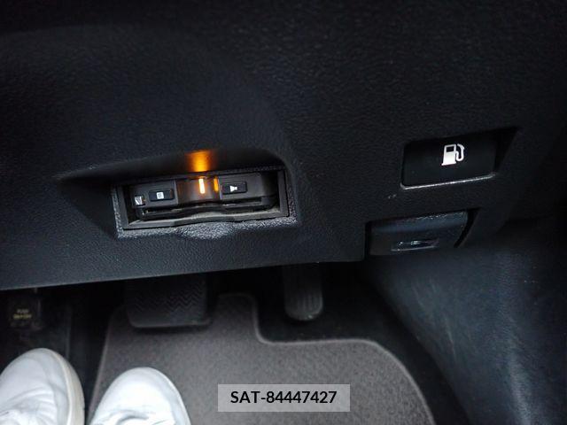 Toyota PRIUS 2016-11 227177-9