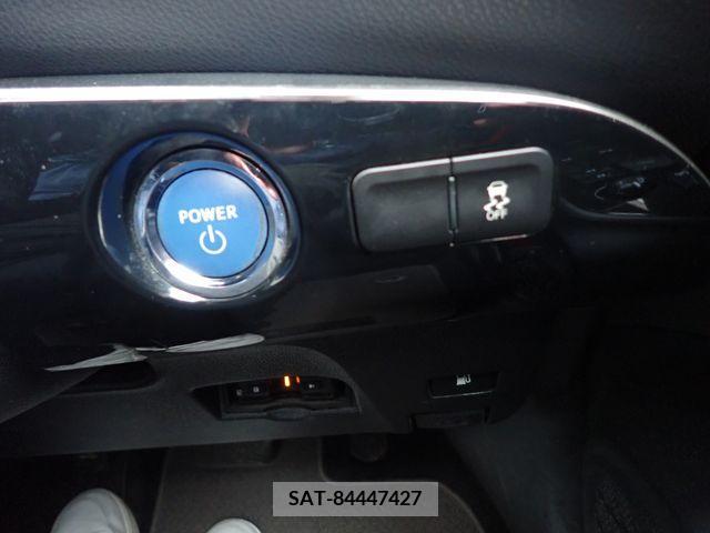 Toyota PRIUS 2016-11 227177-11