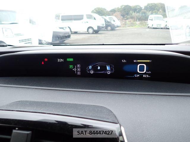 Toyota PRIUS 2016-11 227177-12