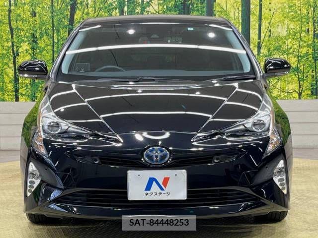 Toyota PRIUS 2017-12 348587-14