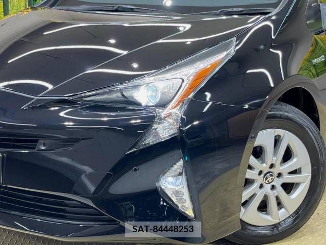 Toyota PRIUS 2017-12 348587-12