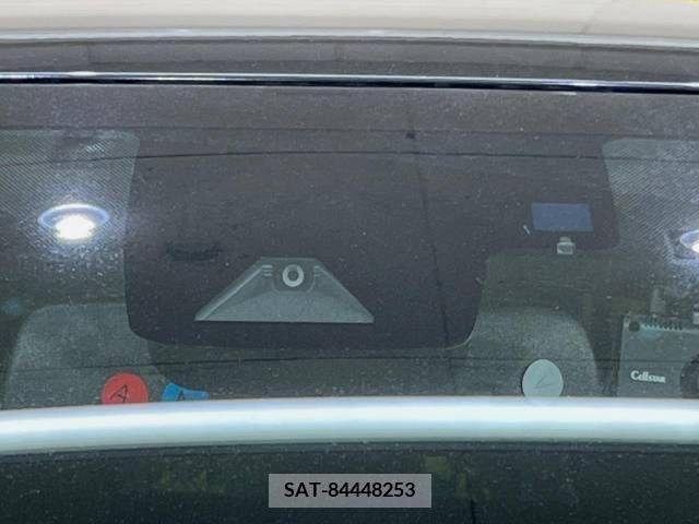 Toyota PRIUS 2017-12 348587-4