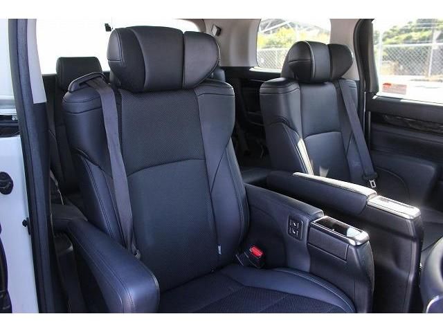 Toyota ALPHARD 2018-07 187453-15