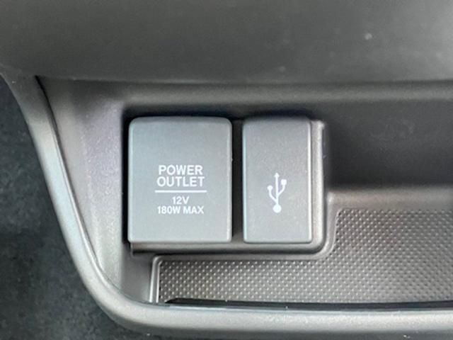 Honda FREED HYBRID 2023-08 10984-15
