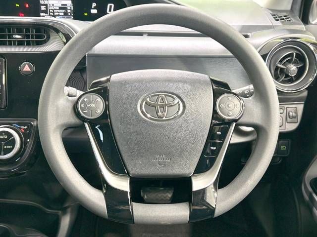 Toyota AQUA 2019-02 10060-11