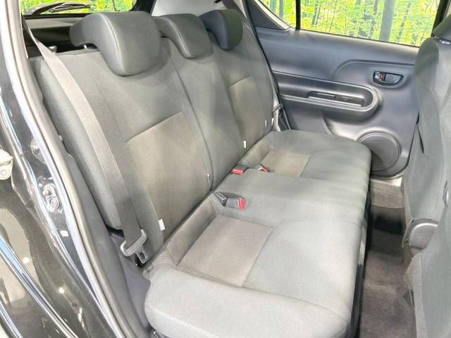 Toyota AQUA 2019-02 10060-9