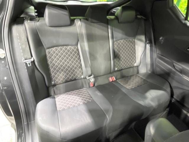 Toyota C-HR 2023-06 184077-10