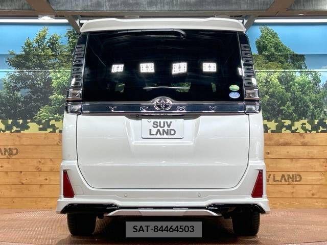 Toyota VOXY 2019-03 346135-16