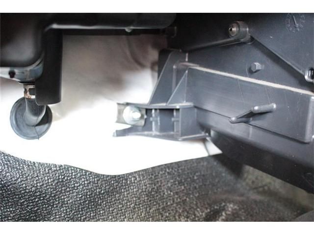 Suzuki CARRY TRUCK 2009-07 23587-22