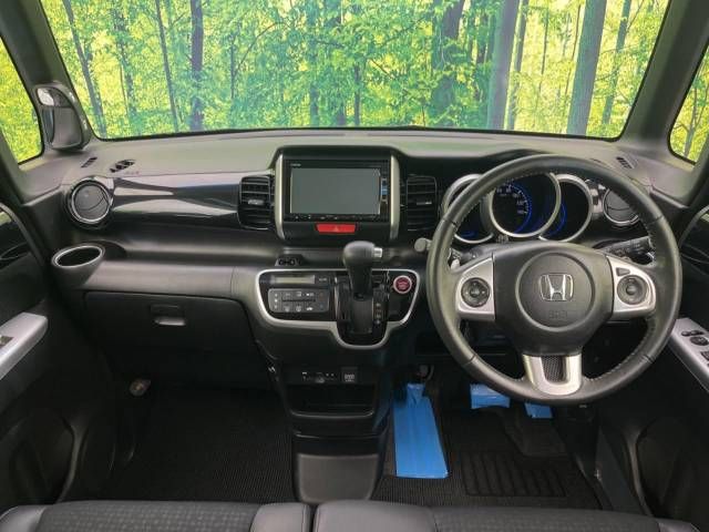 Honda N BOX CUSTOM 2017-01 188311-1
