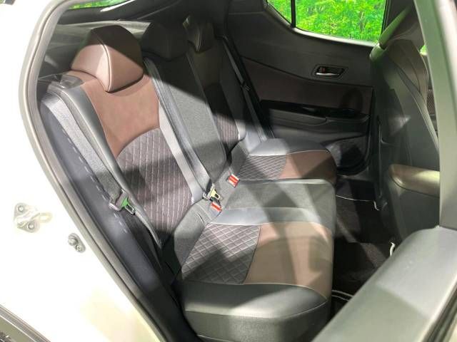 Toyota C-HR 2017-11 9968-9