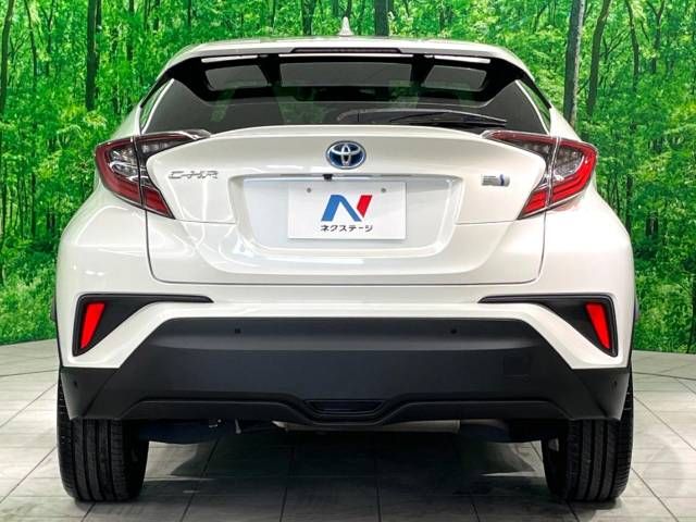 Toyota C-HR 2017-11 9968-15