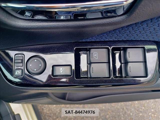 Mitsubishi EK X 2019-06 353858-25