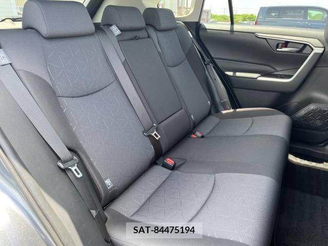 Toyota RAV4 2020-09 332394-12