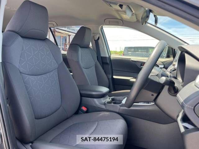 Toyota RAV4 2020-09 332394-11