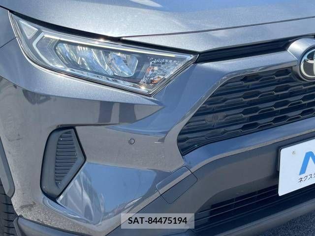 Toyota RAV4 2020-09 332394-15