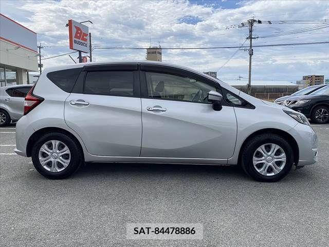 Nissan NOTE 2019-05 375843-11