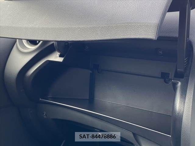 Nissan NOTE 2019-05 375843-28