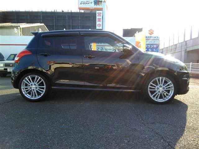 Suzuki SWIFT 2012-01 186687-5